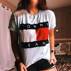 ✰LIGHT BLUE TOMMY HILIFIGER SHIRT ✰